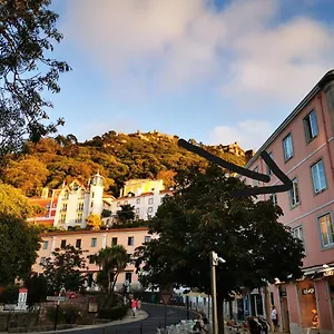 sintra-design-apartment.hotels-lisbon-portugal.com/