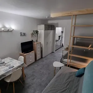 https://aux-pieds-des-pistes-refait-a-neuf.fr-provencehotel.com